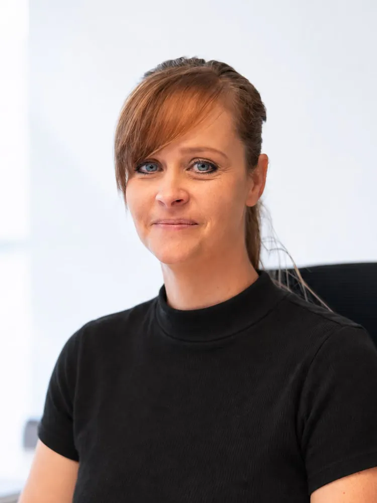 Sabrina – Team-Assistenz & Controlling